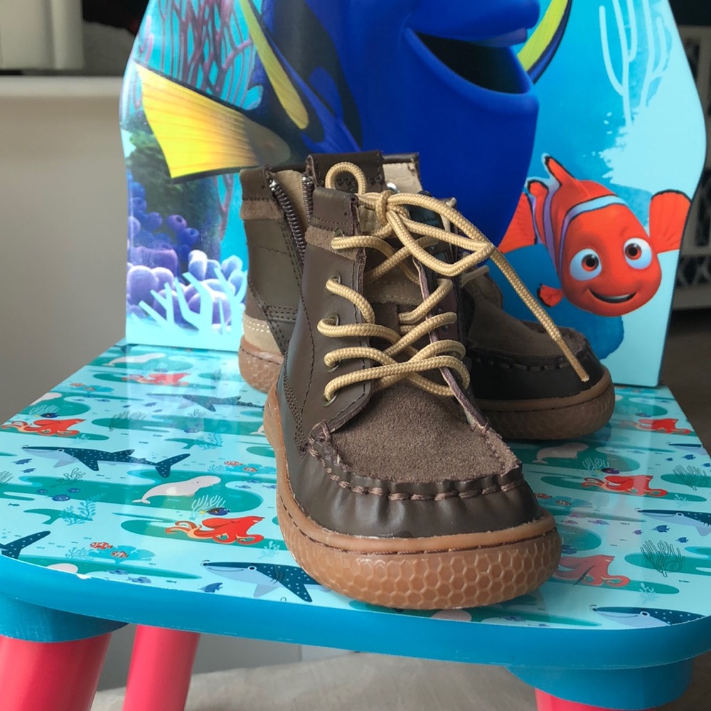 Boys Boots size 6